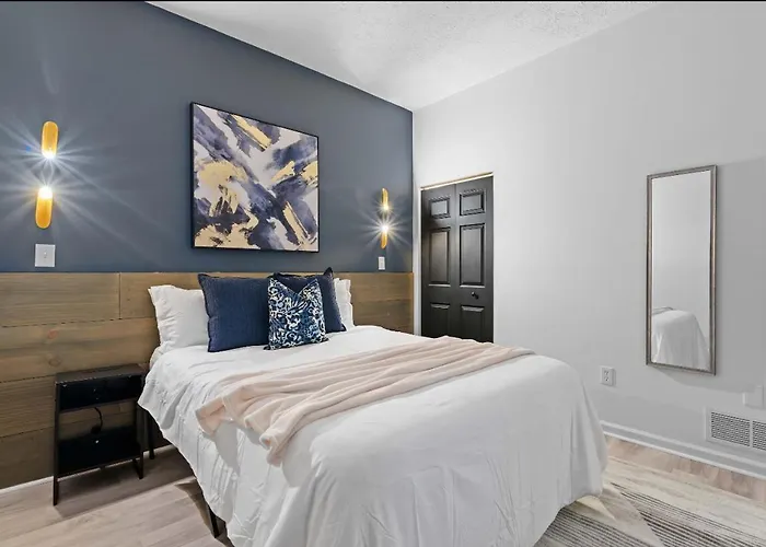 Northside Luxurious Apartment *